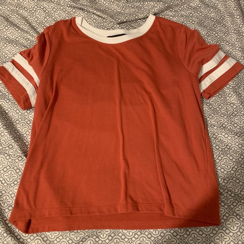 Short sleeve tee